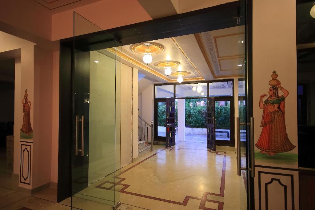 Hotel Devi Palace Udaipur Kültér fotó